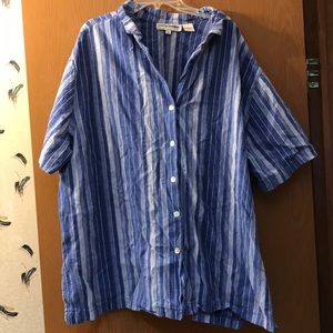 Button-up blouse